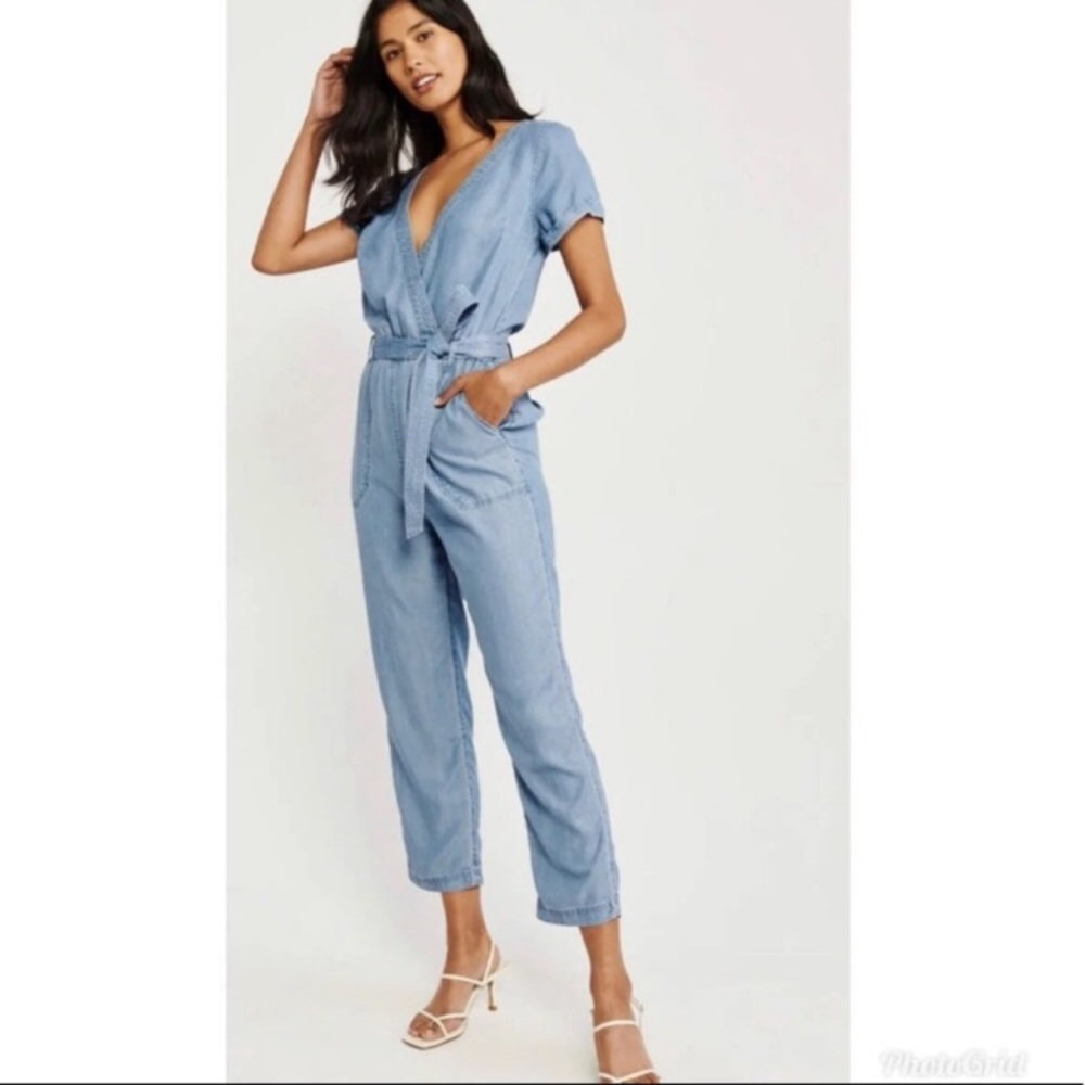 Abercrombie Denim Chambray Utility Jumpsuit